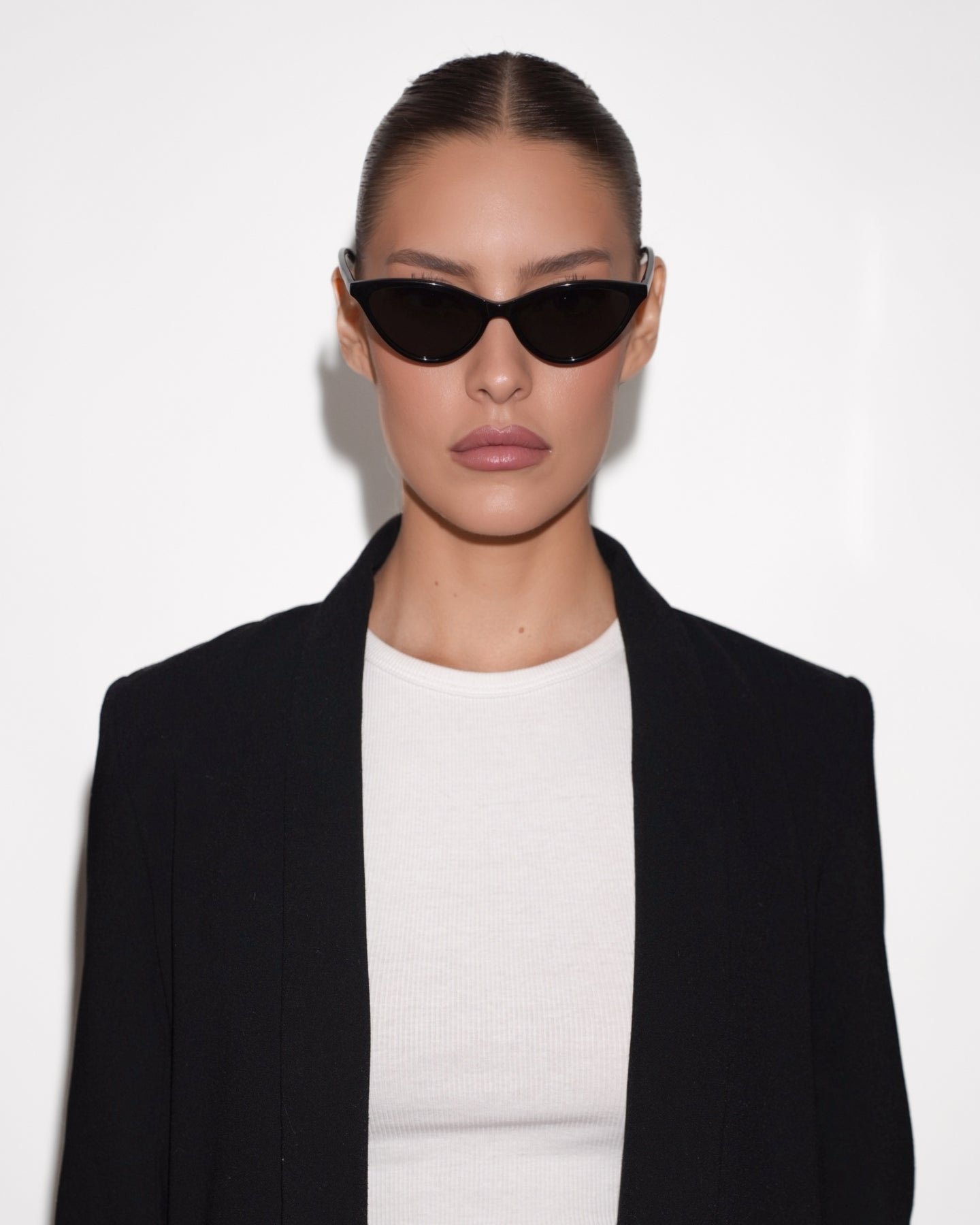 Best Sunglasses for Women – Kourt Black, Available Online in USA, UK, Canada & UAE